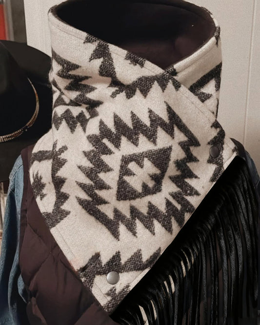Women's Western-style Fringe Scarf - Black/White Aztec