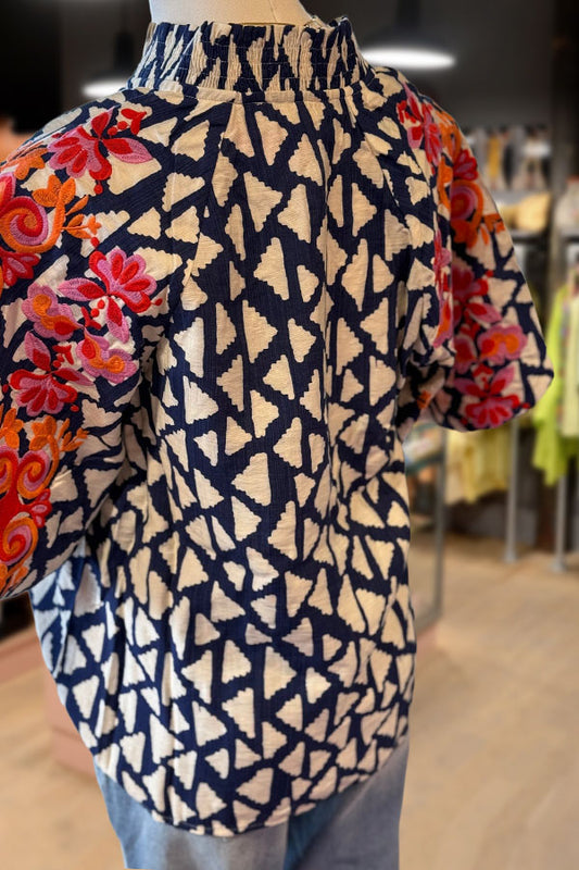 Geo Print Embroidered Puff Sleev Top