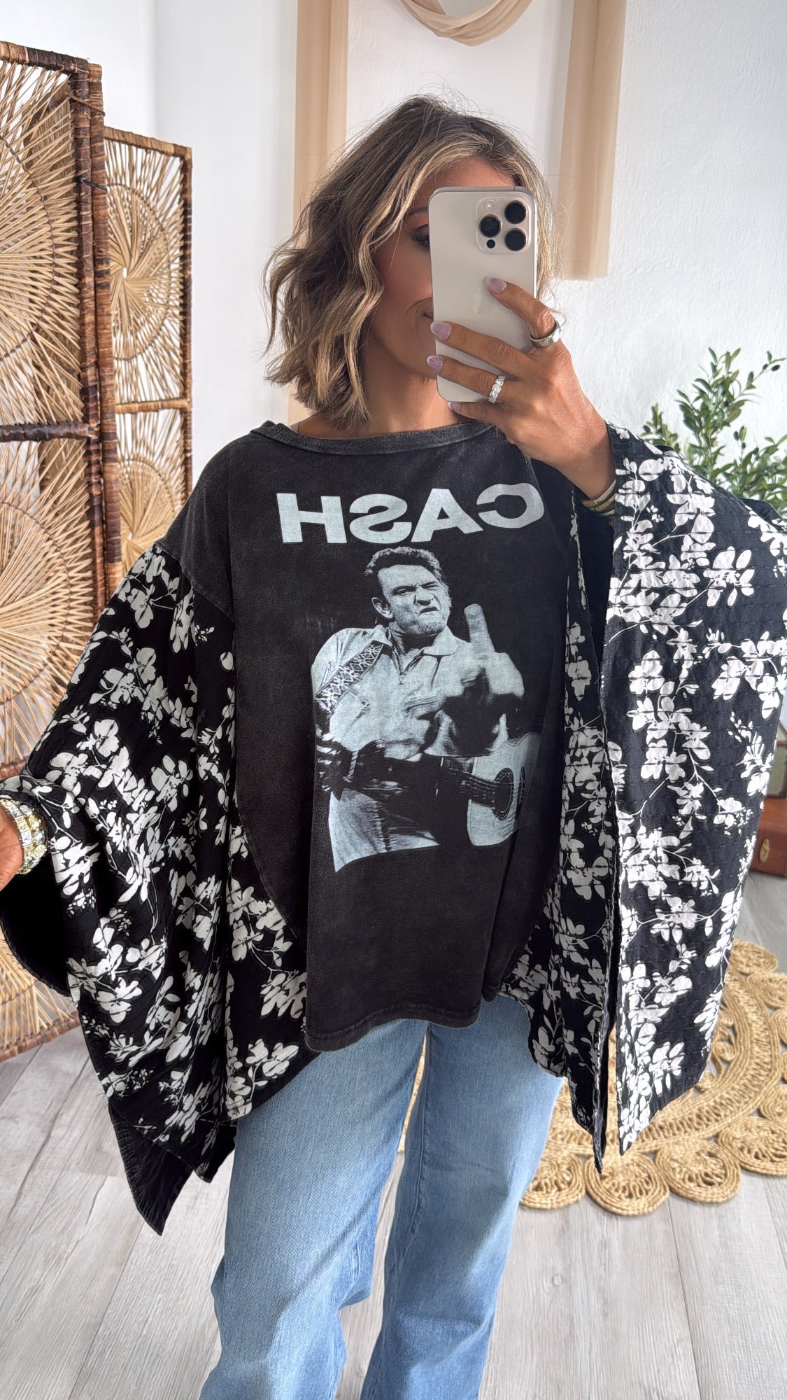 Midnight Outlaw Graphic tee, Black