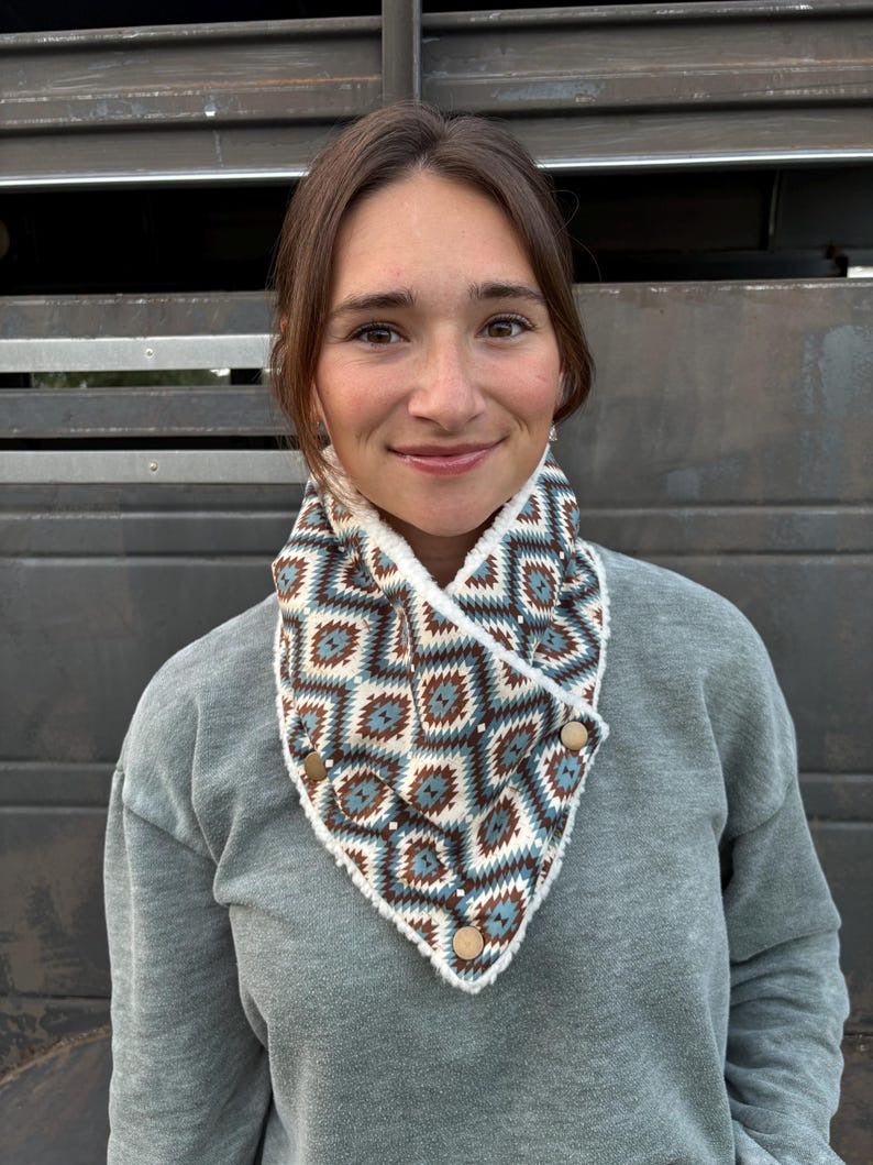 Western Sherpa Cowl Neck - Green