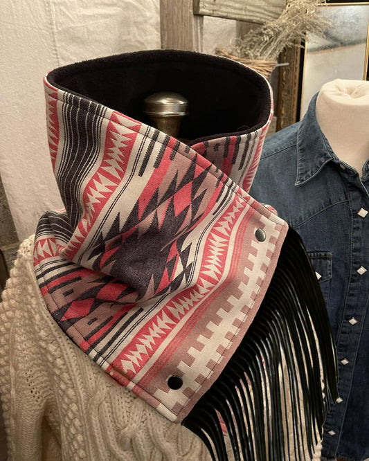 Women's Western-style fringed scarf - Pink/Black Aztec