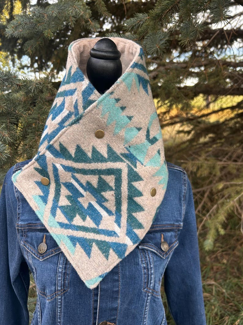 Western Cowboy Lake Aztec Warm Neck Hood