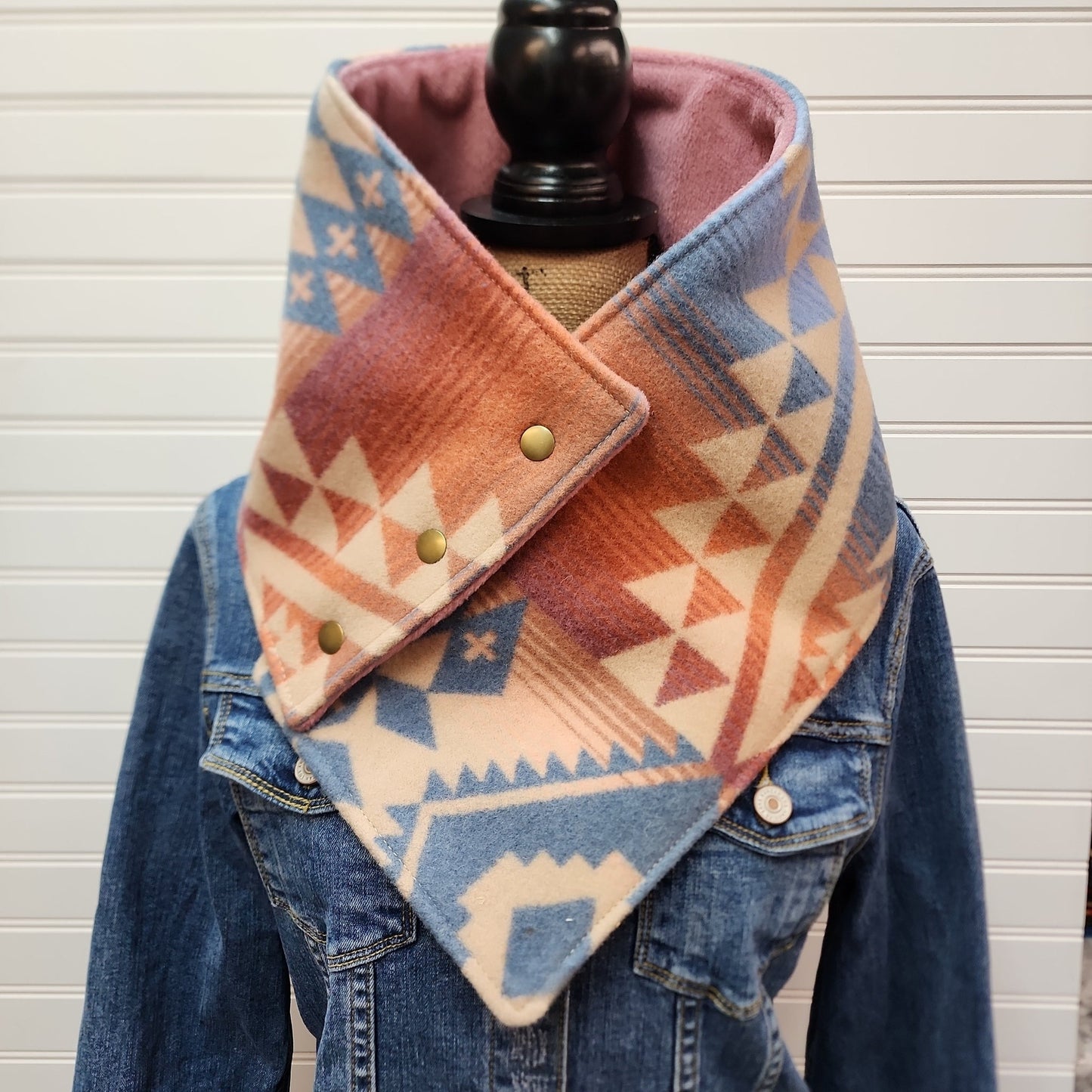 Western Cowboy Canyonlands Warm Neck Hood