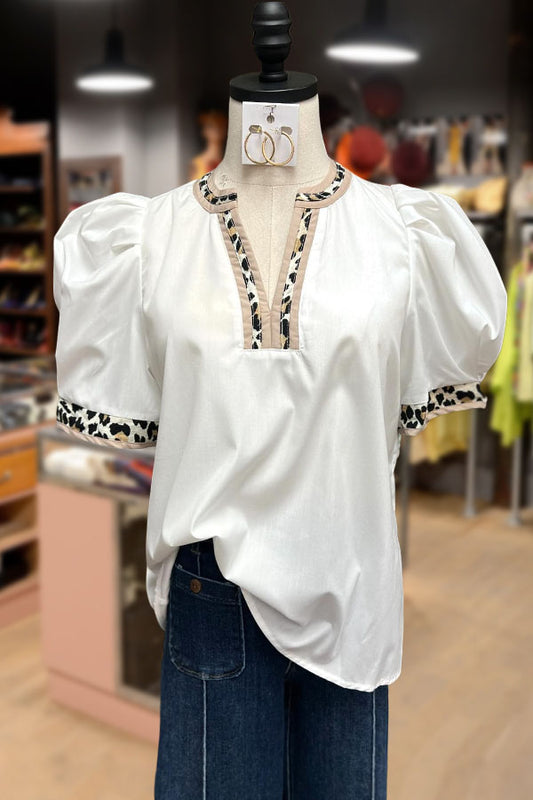 Leopard Print V-Neck Puff Sleeve Top