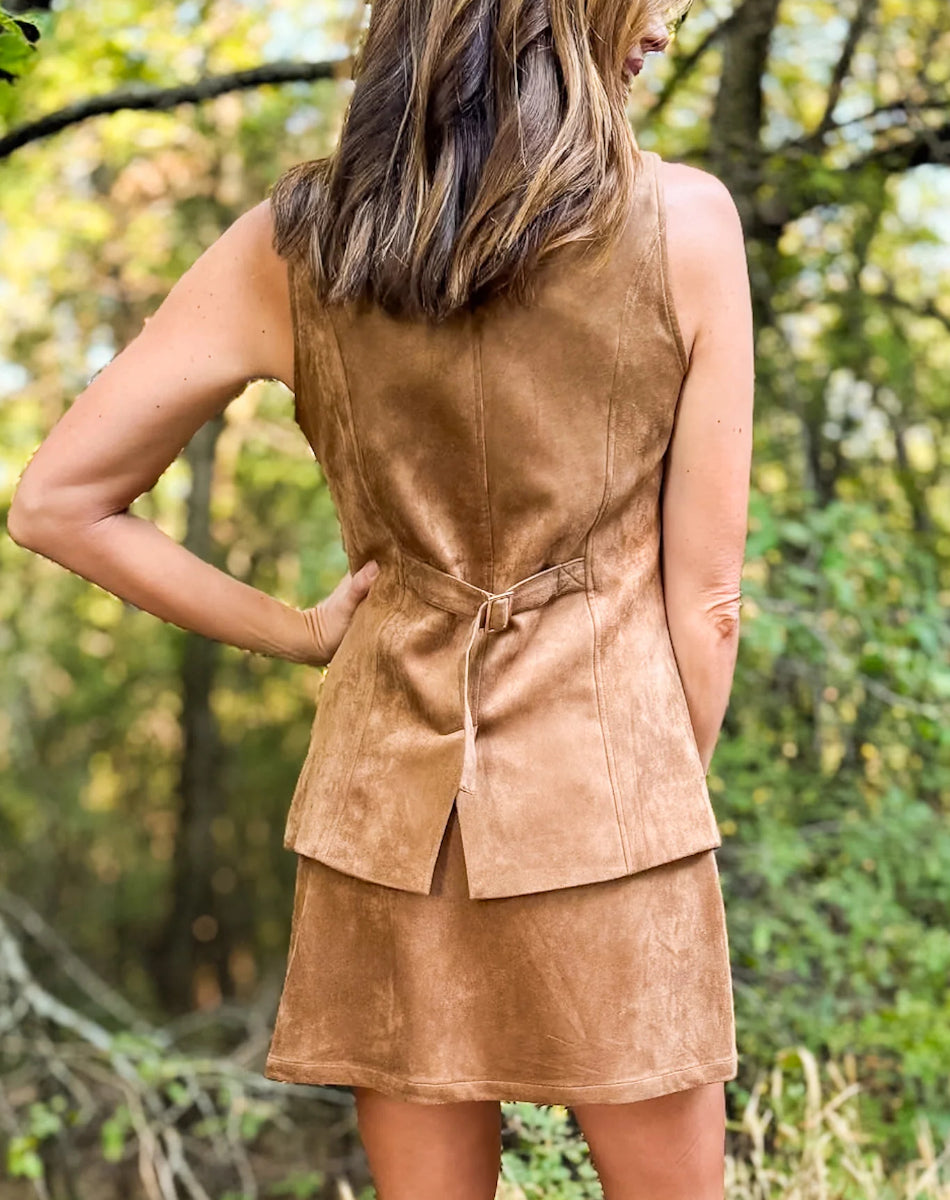 Suede vest and skirt reverse set