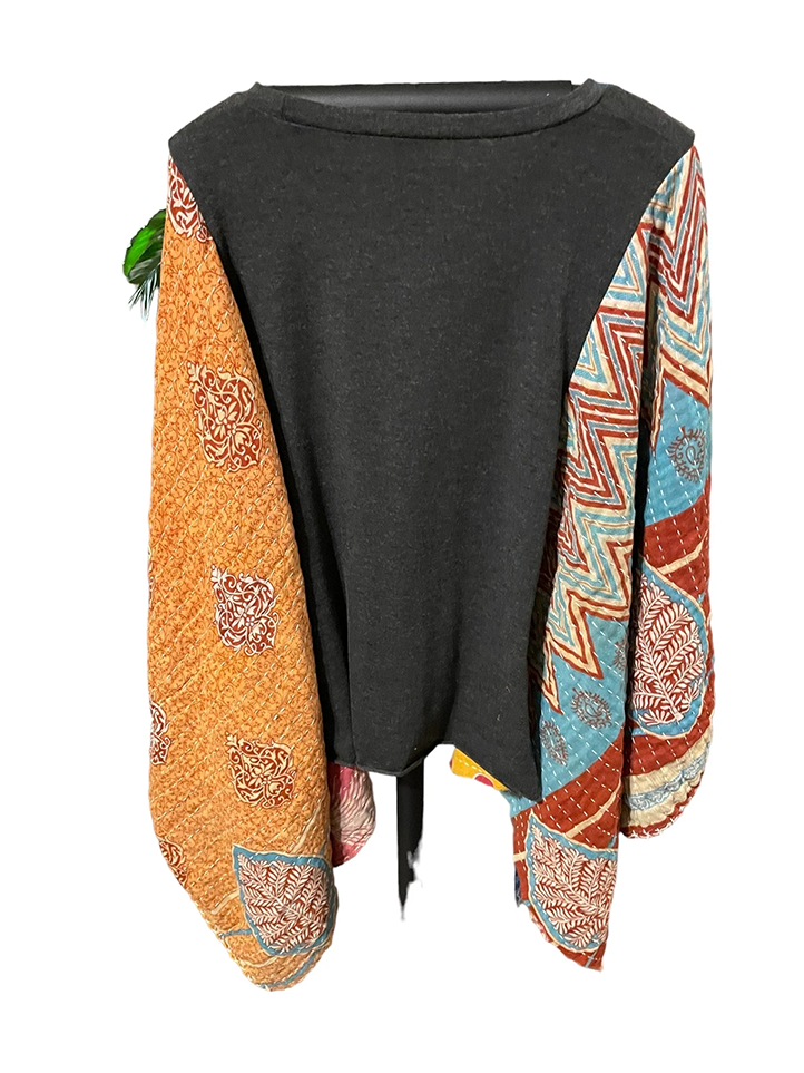 QUEEN printed bat sleeve top