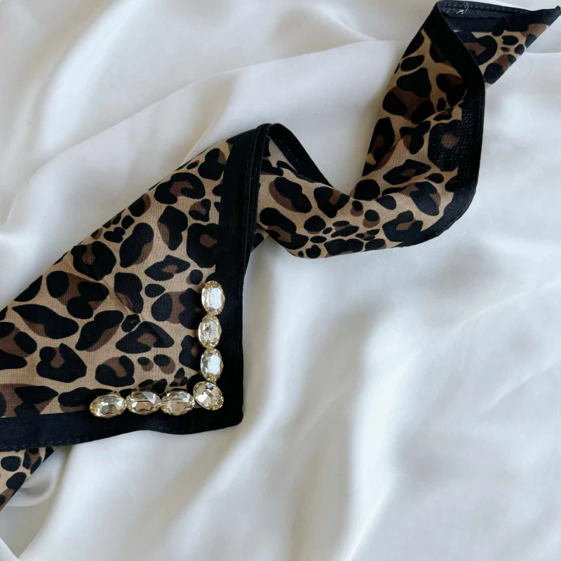 Leopard print diamond scarf