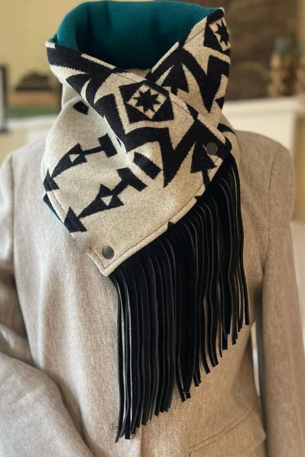 Women's Western Fringed Shawl - Black/White Aztec