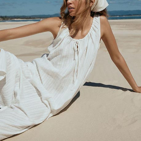 Sleeveless Tie Solid Color Dress