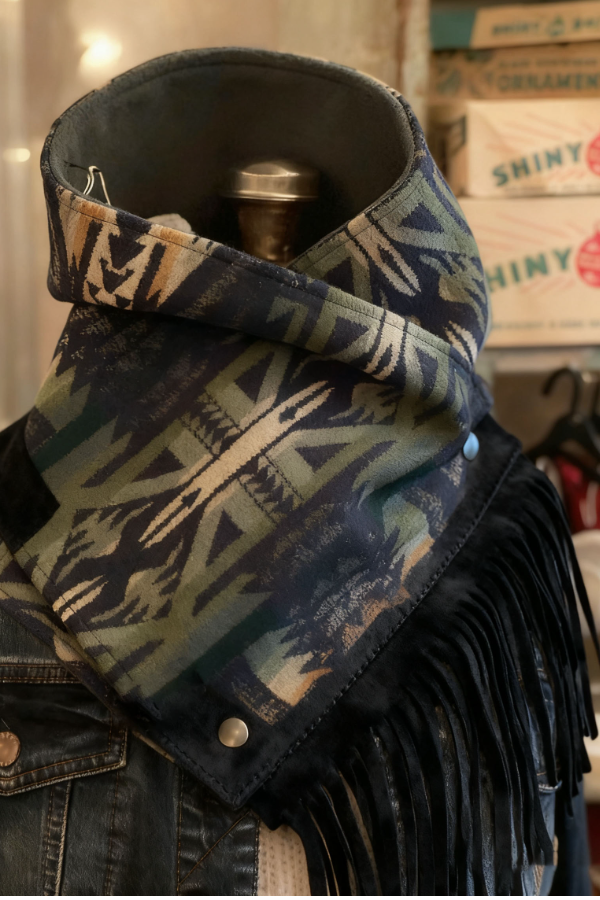 Women's Western-style Fringe Scarf - Green/Black Aztec